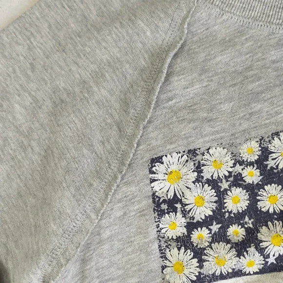 Womens Heather Gray Daisy Floral Graphic Sweatshirt Plus 1X Raglan Exposed Seam - Picture 4 of 8